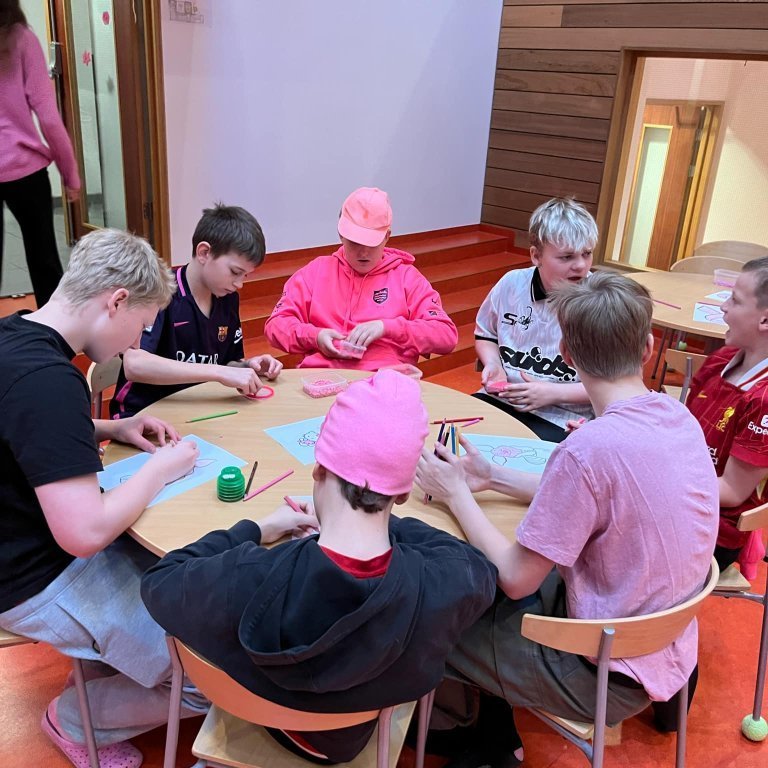 efda5647-0350-4259-94b4-f8d058d440cb