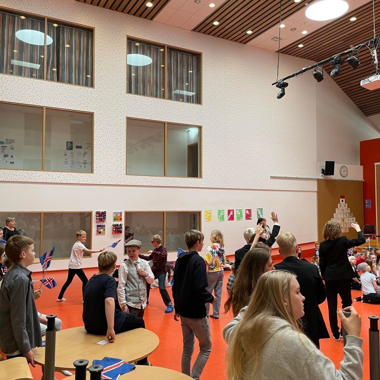 345732683_182753068060294_4241376889678954129_n