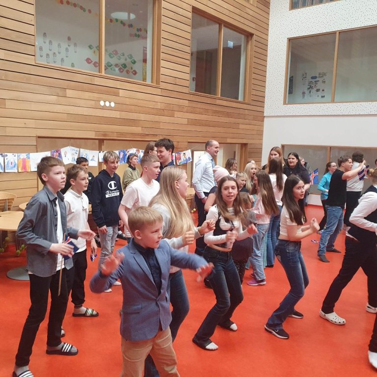 345840848_261140966327090_4388125520978278681_n