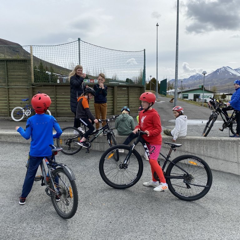 3a0e860f-9acc-4103-8223-a5432b87372e