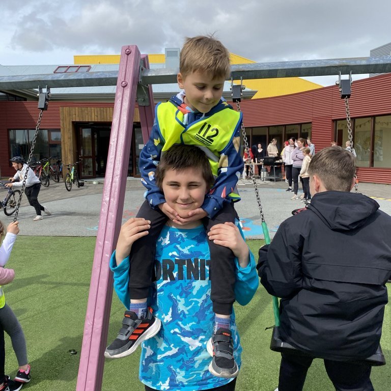 59c8a19a-87de-44b7-9d32-ce1ab38e5db5