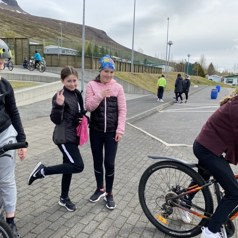 75ca5ce0-22a1-42e4-a20f-7c502362b99d