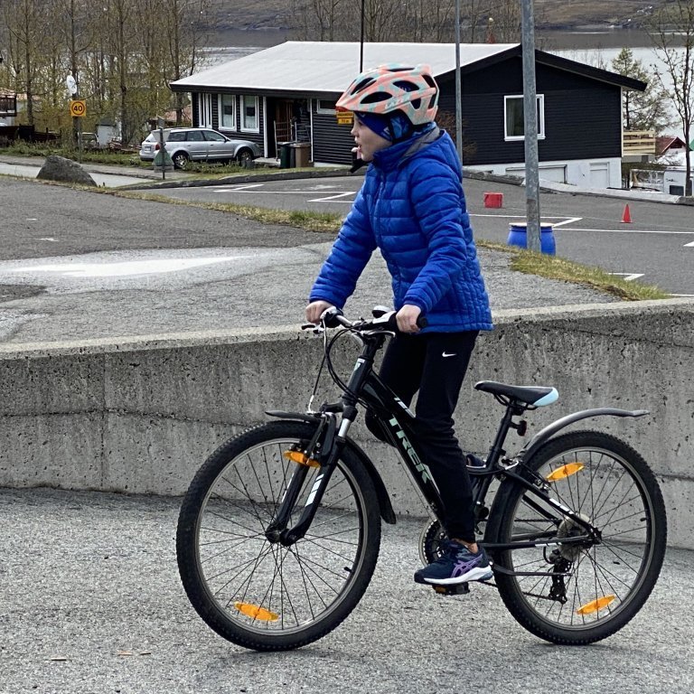 8c7f4573-8a1d-4a23-8f47-d069f27d947c