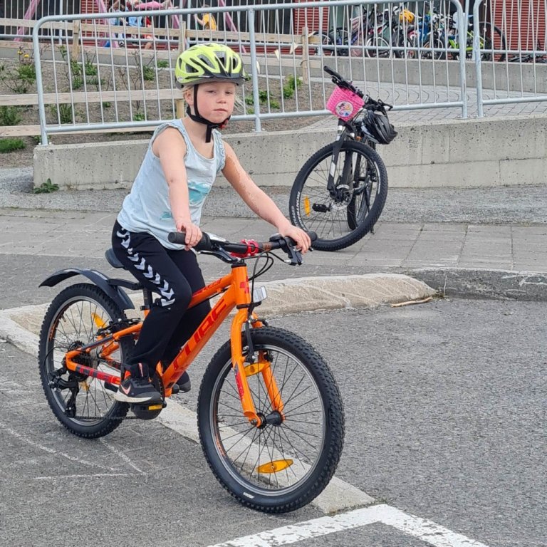 350373578_1184449605559993_4978317540068178590_n