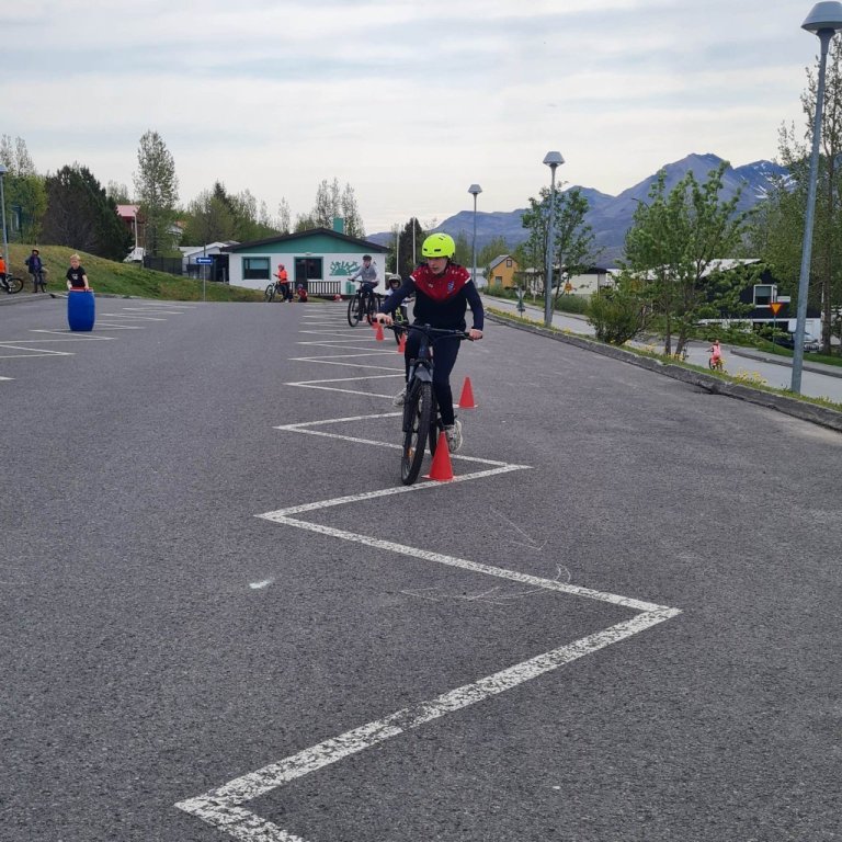 350839539_957701818881889_8729665441005806301_n