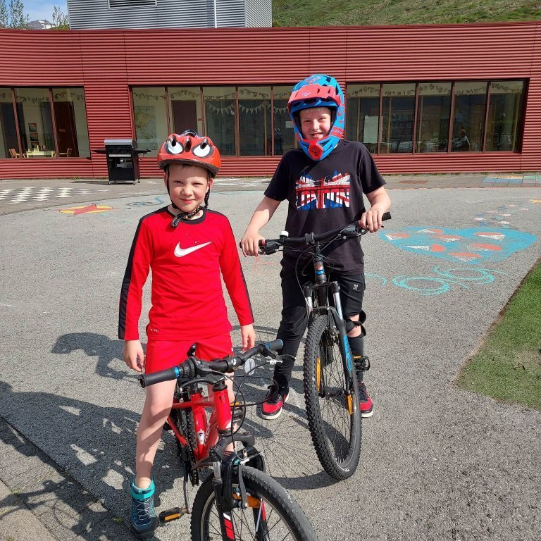 351018834_722187416576282_7202636804426427048_n