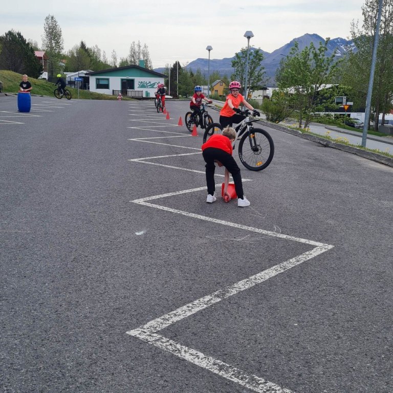 351175692_787082059741897_99997160578958294_n