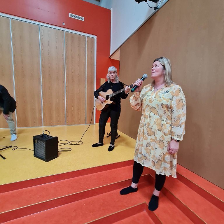 351416085_231174106313122_3908957277383665641_n