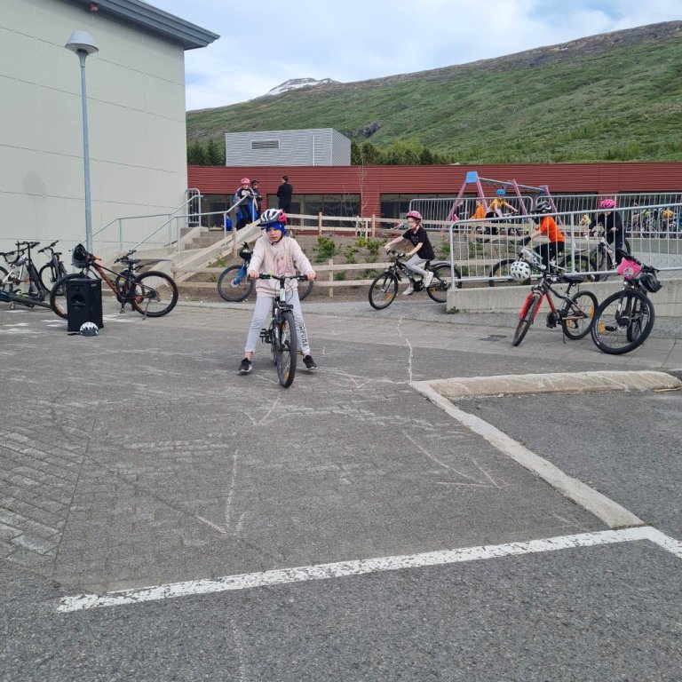 351429499_1216301812420860_1530934967433277627_n