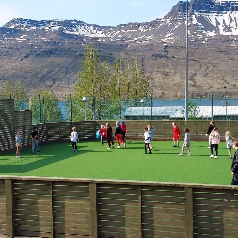 351445143_995304171597636_4209339289502941913_n