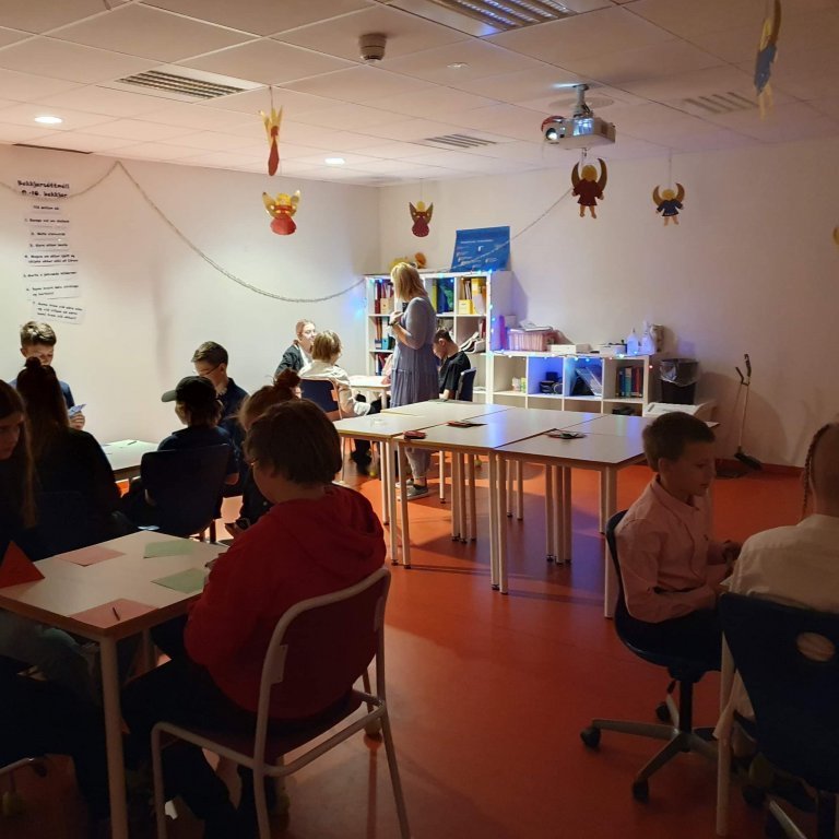 54bc45c8-f705-4d79-9e9b-bf1ece90cb22