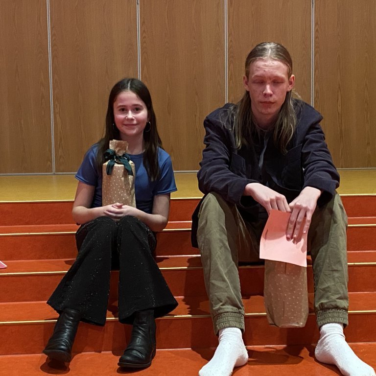 1fd4298c-d92f-45c2-bfd9-9941425f35d8