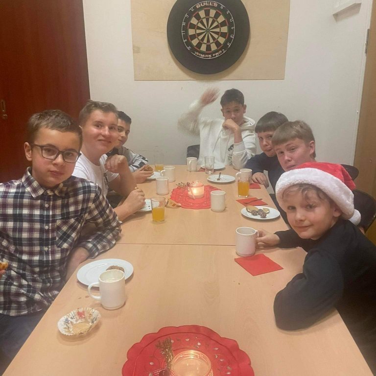 6b66383c-03e8-4072-b0eb-456e9edb90fa