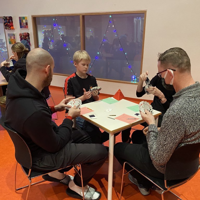 e293b84e-7d24-4e40-8660-9ba8e9ec8079