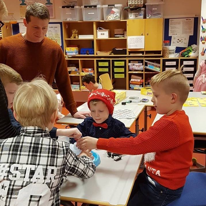 48333240_1985242231769873_6597047235257565184_n