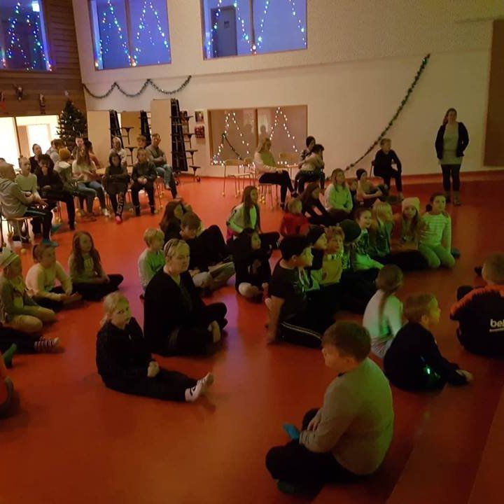 48369412_437379280133054_3149096160598163456_n