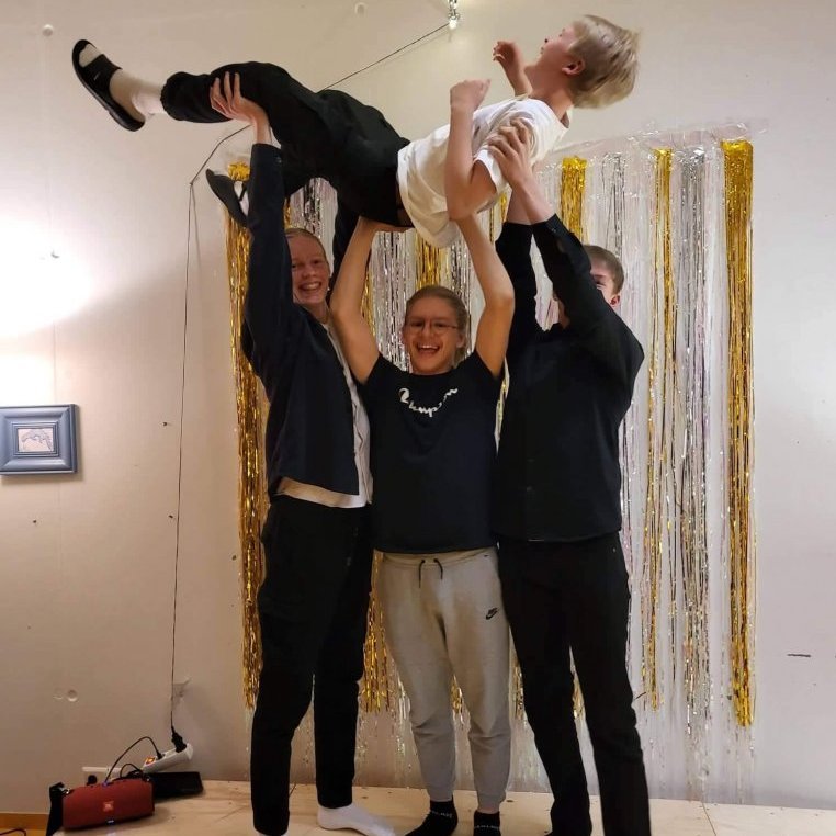 35c7a522-75b5-449c-a6ae-7b59643ea1eb