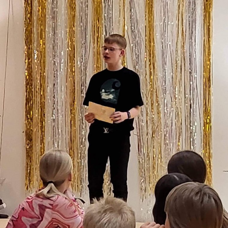 d8f68634-9c82-4206-9f16-617511ca0531