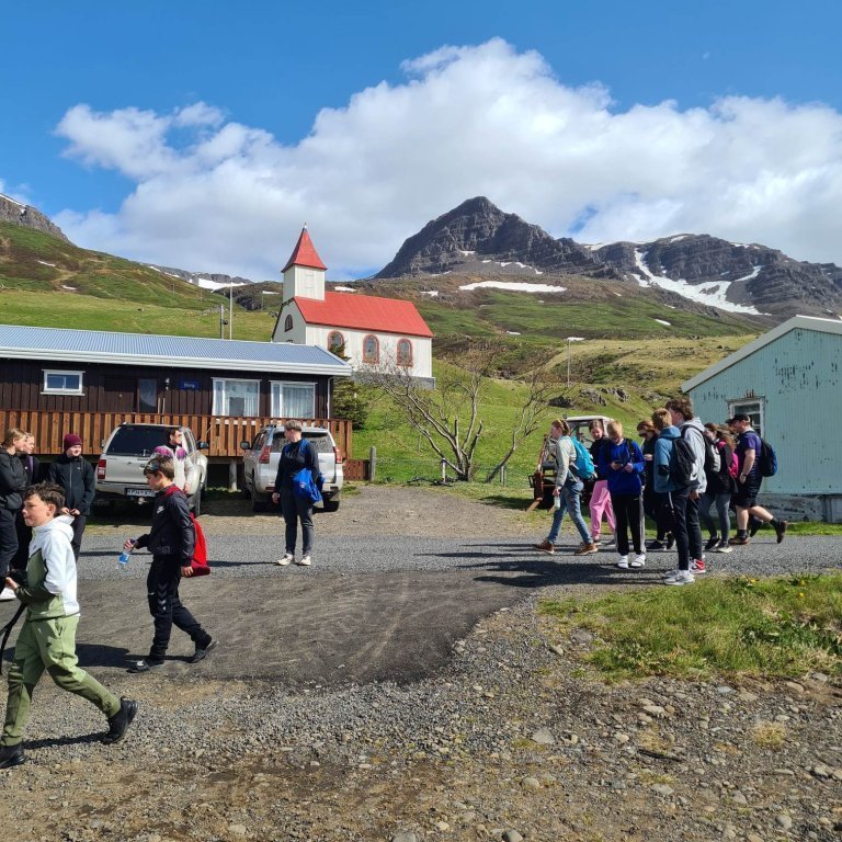 349029757_1189532695773085_2570599162147366252_n