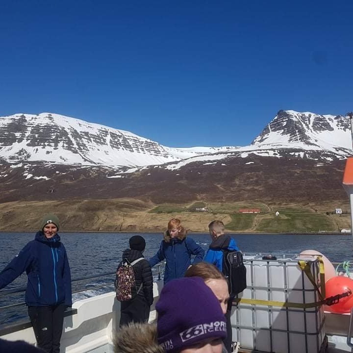 aa8de176-48cb-4a74-8ee5-2ec6750c7e8d