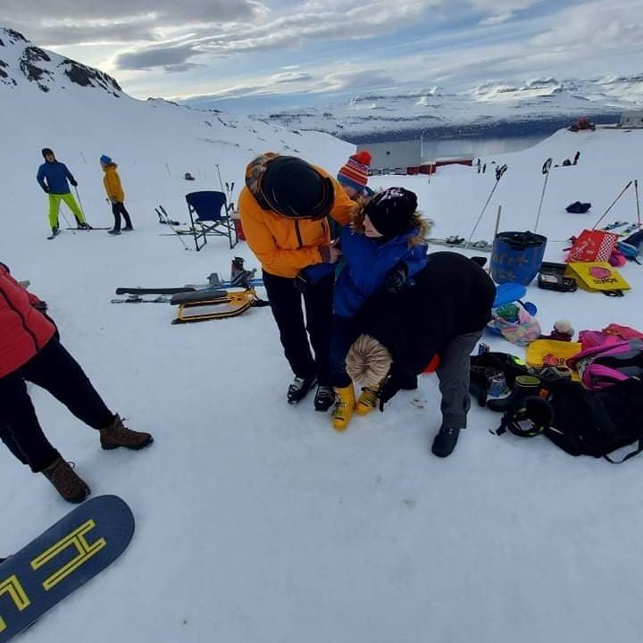 0cfeaa0c-f549-4dfb-b4f8-8a4acfce522b