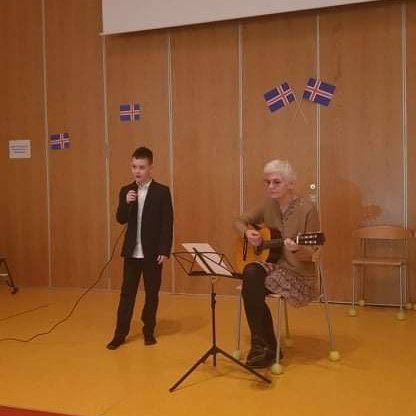 ba2052d3-a5ff-4e40-aa0a-2465ff0bed69