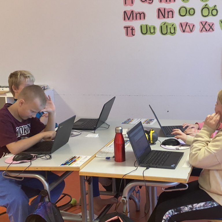 2c10a0a3-380d-4e9f-9443-282bf5e54e41