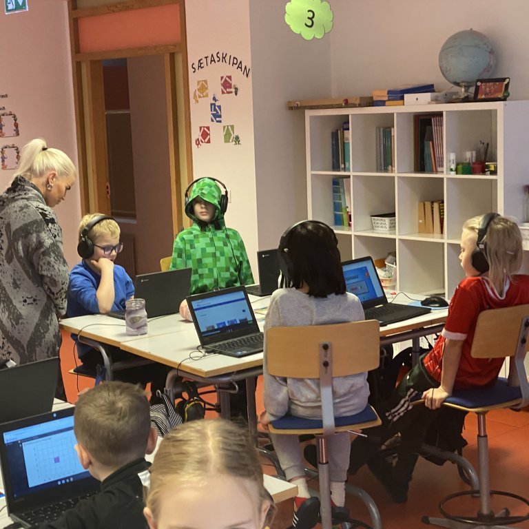 7fefac28-5bee-440f-91c3-f8615b37acba