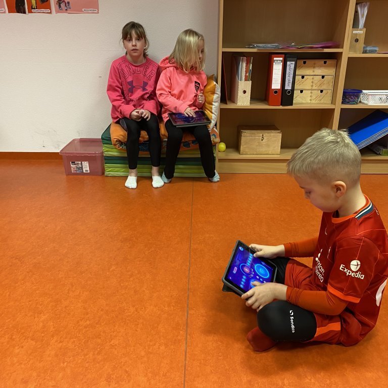 dbb7de16-d266-4a45-a697-59653034bdc5