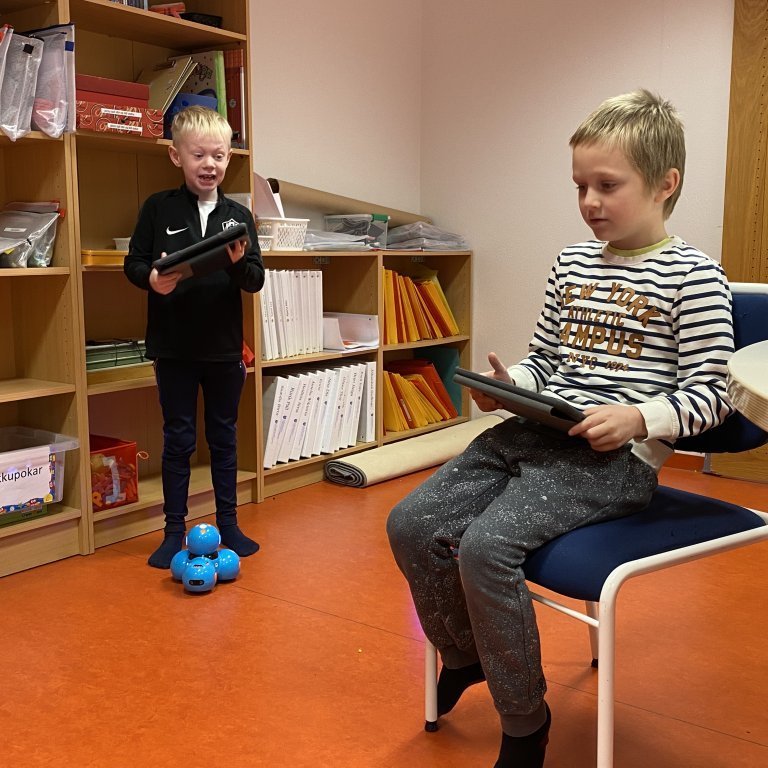 f6b7547e-091e-4898-a941-9425ba6f2c7f