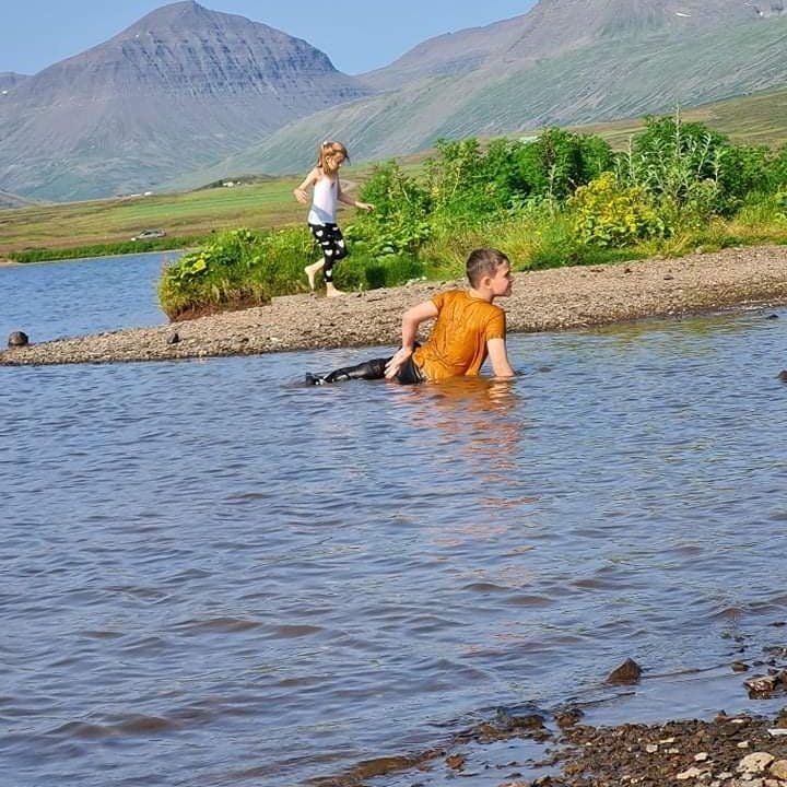 245e2998-5617-4fdb-8c78-2c8c14bc3275