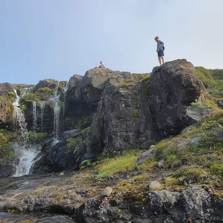 2f23d17d-c7d3-42b6-abbe-1020a011046d