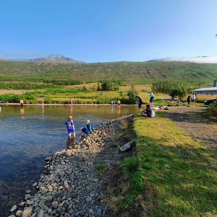 3c5d17e0-aeee-4574-97e7-398598bf85af