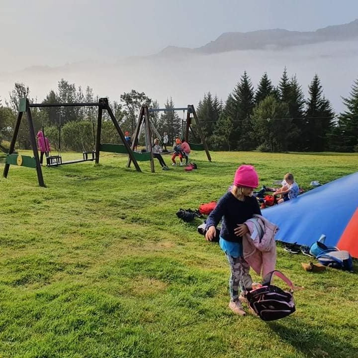 4f36a924-5f21-484f-a9a1-c266cdcd1f27