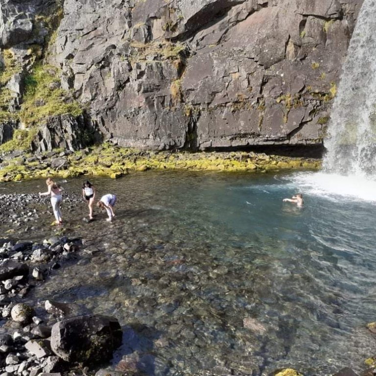 6e34cbdb-48c0-43b3-8cbd-320bac7dbee3