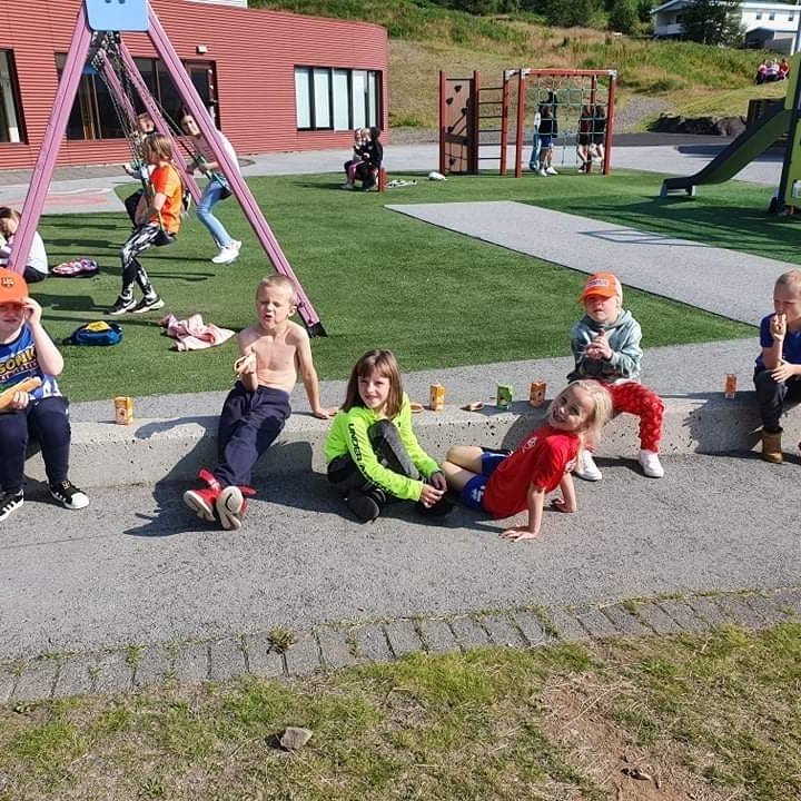 7699b367-6d23-4a07-abfe-9d12221ef51e