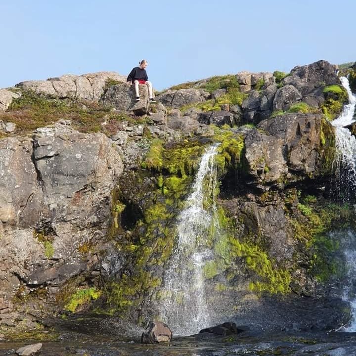 b47fc6f0-c422-43df-99f9-679a70f5c689