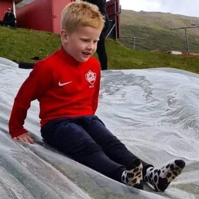 b5b8d3fe-9607-47be-8767-ad37063c4ed9