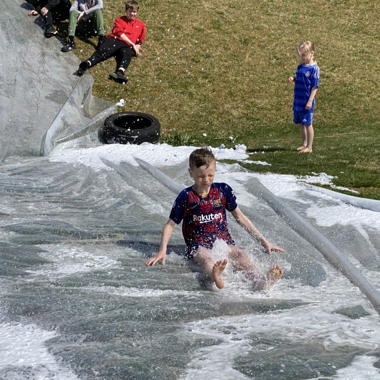 82bf19b7-3210-4b83-b101-23e7e902abc5