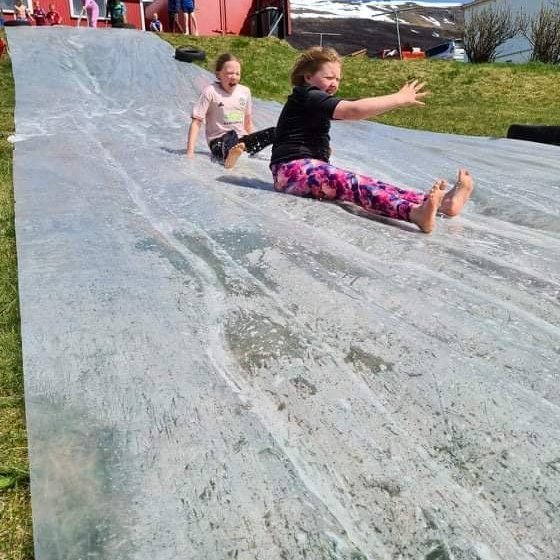 8fd54bb7-c7cc-40dd-adf9-a0aa9f5557d9