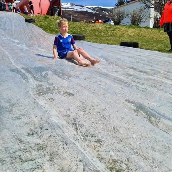 d5e79f4f-2fa2-4db3-867f-227c50e0ad65