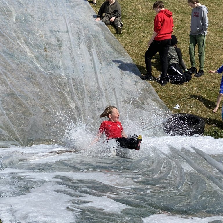 deab220f-8e3d-407a-8e9c-dfbb3f945505