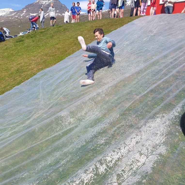 0568cd51-3e86-4e24-a72b-21ef974b11ac