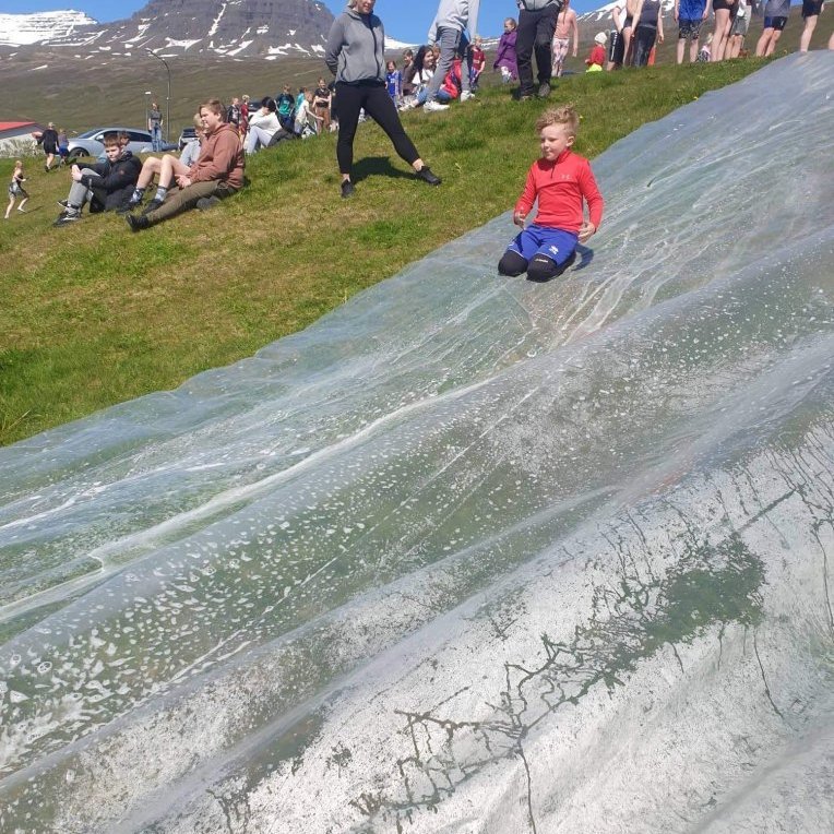 1f4aa32b-8622-4b1b-8efc-98179f2e4bdb