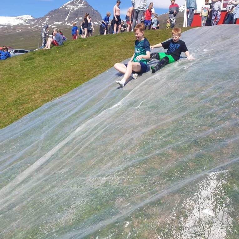 42ff233c-c756-4b7c-b499-298bf5603fec