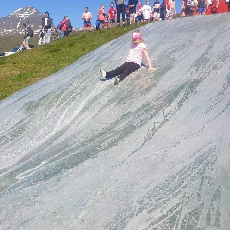 555ee07e-d17d-4666-b883-6f3233005d19