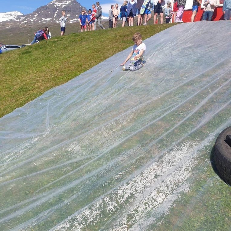 623e8948-0477-4672-a2e7-f676675b0521