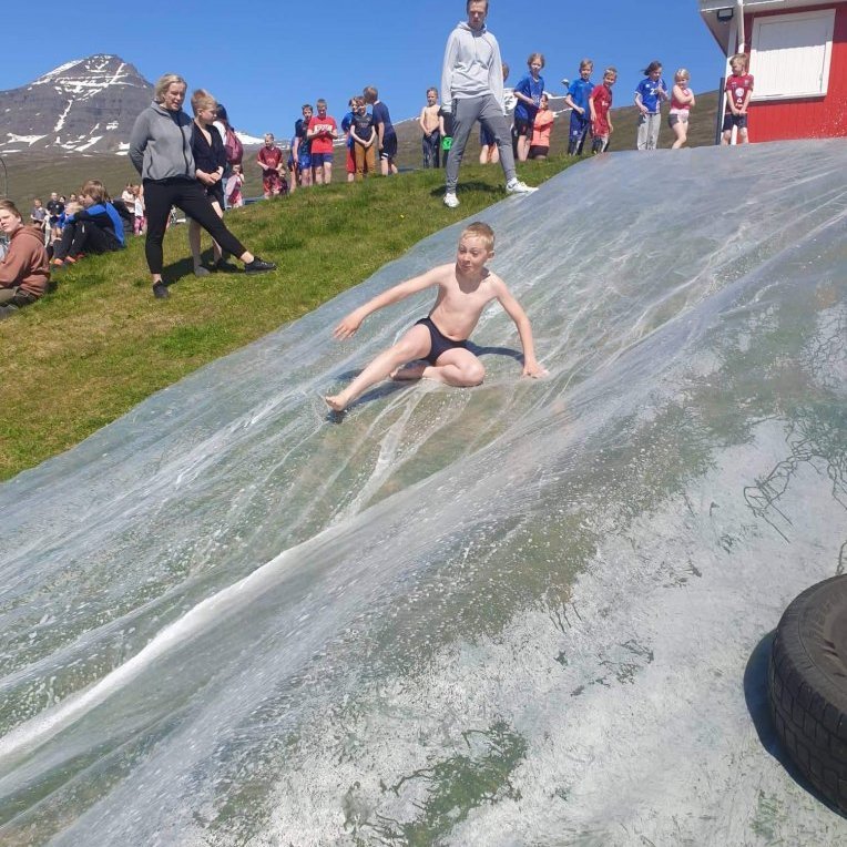 66ea17e1-f1a1-4f9f-9459-61da884fa595