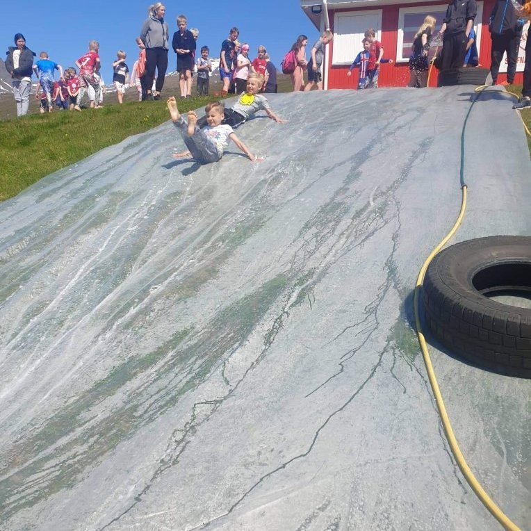 73ffd3d9-0efb-47a2-9bc1-98faddb73c8f