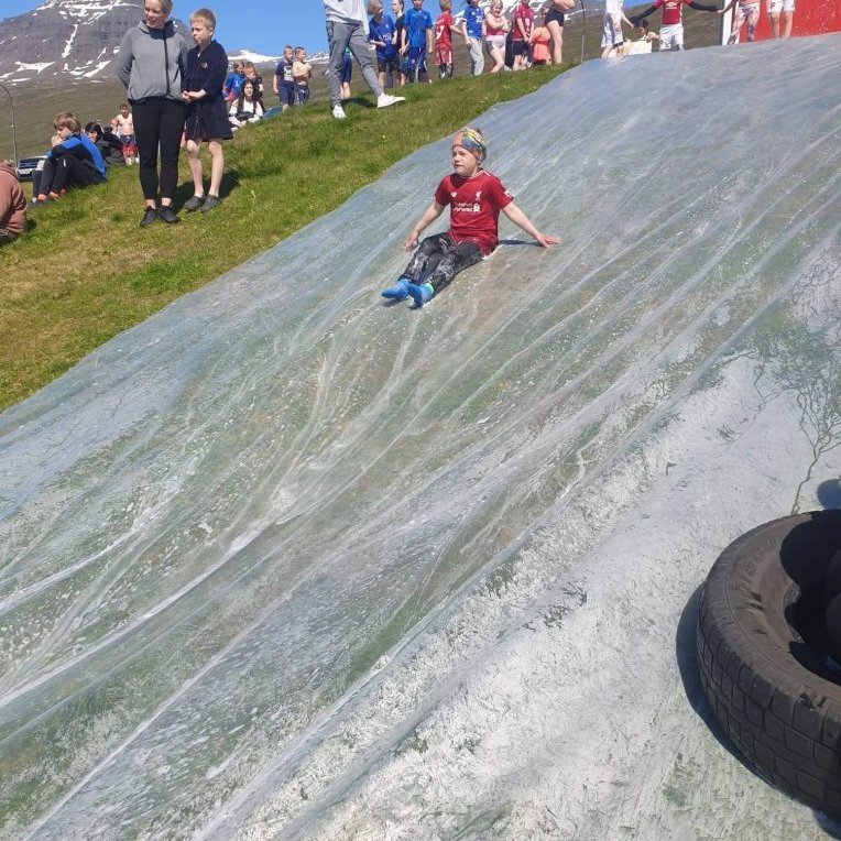 94af80c6-5603-45b3-b0ee-ef0f56586ed9